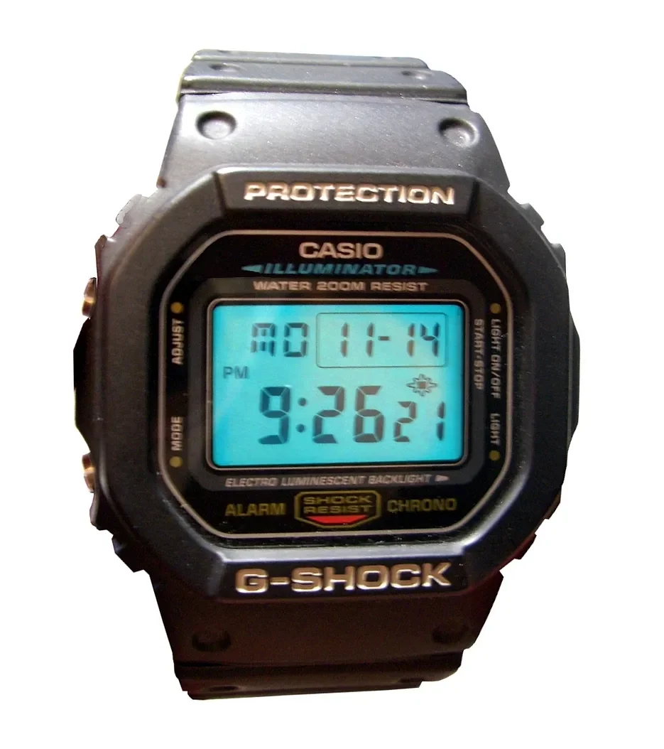 Casio G-Shock DW-5600E negro con caja cuadrada y pantalla digital